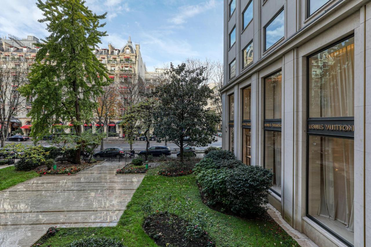 Montaigne Executive Suite Paris Exterior photo